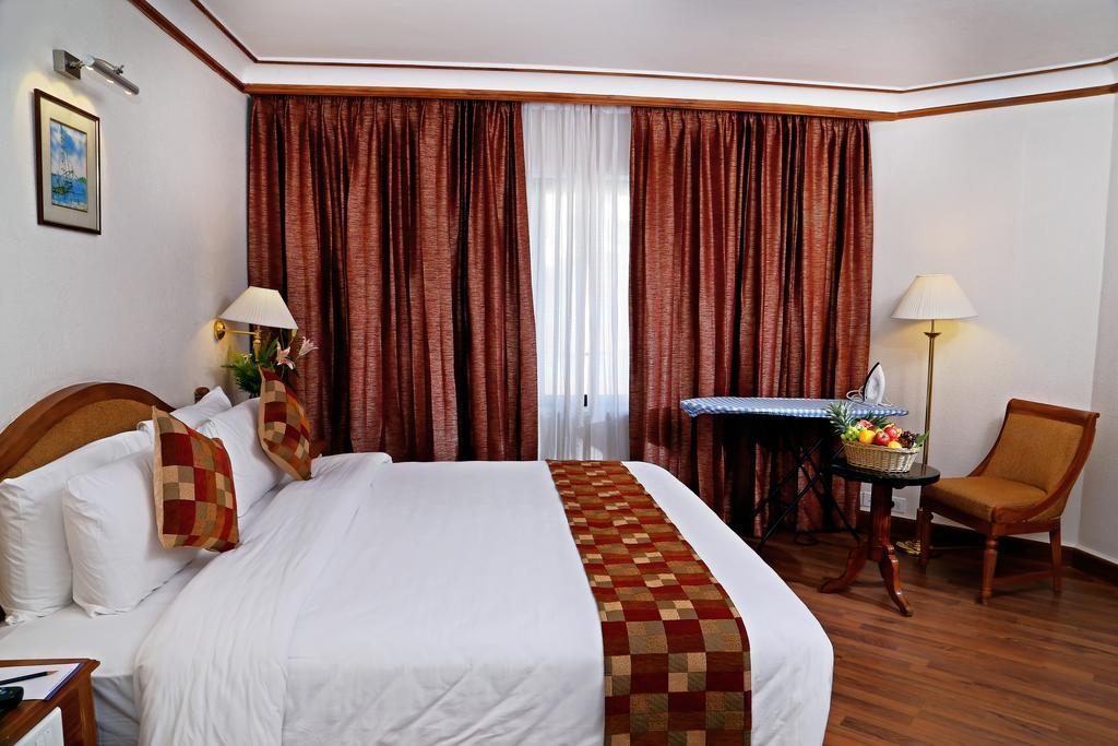Gokulam Park Hotel Kochi Ruang foto